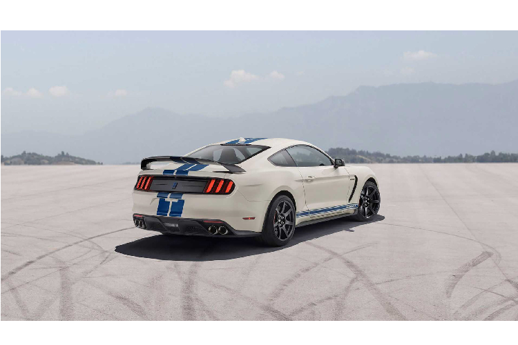 Trong quá trình phát triển, dòng xe Shelby Mustang đã đạt được nhiều cột mốc quan trọng về mặt hiệu suất, khi nó là chiếc Mustang đầu tiên mang công suất lần lượt: 300+, 500+, 600+ và 700+ mã lực đầu tiên.