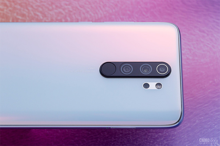 Về cấu hình phần cứng, năm nay Xiaomi đã trang bị bộ vi xử lý Helio G90T của Mediatek, tập trung vào hiệu năng chơi game thay vì các con chip Snapdragon tới từ Qualcomm.