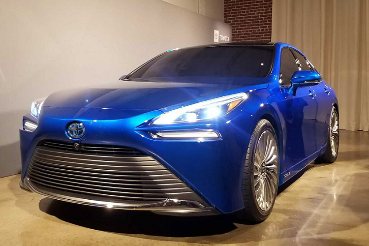 Mục tiêu của công nghệ này là tăng 30% thời gian sử dụng so với thế hệ hiện tại nhờ tăng khả năng lưu trữ hydro. Chi tiết về hiệu suất cải tiến của Mirai thế hệ tiếp theo sẽ được công bố trong thời gian tới.