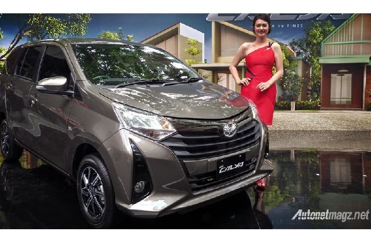 Sau 3 năm có mặt trên thị trường Indonesia, mẫu xe MPV Toyota Calya đã được bổ sung phiên bản 2020 với thiết kế nâng cấp. Theo đó, Toyota Calya 2020 được trang bị đầu xe hầm hố hơn và có vẻ chịu ảnh hưởng từ mẫu xe concept HY Fun từng trình làng trong triển lãm Ô tô Quốc tế Gaikindo 2019 (GIIAS 2019).