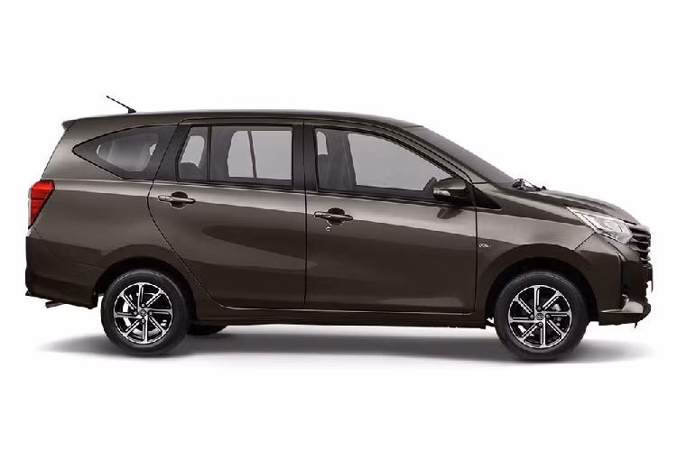 Giống như bản cũ, Toyota Calya 2020 tại Indonesia được trang bị tay lái chỉnh điện, hệ thống treo thanh giằng MacPherson phía trước, hệ thống treo thanh xoắn sau, phanh đĩa thông khí trước và phanh tang trống sau. Tại thị trường Indonesia, giá xe Toyota Calya 2020 có giá dao động từ 137.463.000 - 158.400.000 Rupiah (khoảng 225,5 - 260 triệu đồng).