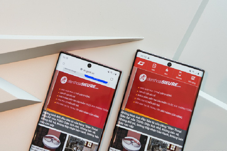 Màn hình cũng đánh dấu sự thay đổi mới của Galaxy Note10. Khác với cách đục lỗ góc phải như S10, thế hệ Note mới đưa camera selfie ra chính giữa, kèm theo đó viền màn hình Infinity - O này cũng được mỏng hơn đáng kể. Note10 có kích thước 6,3 inch FullHD+ còn Note10+ là 6,8 inch QuadHD.