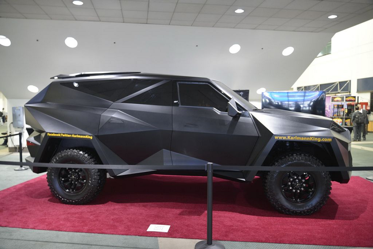 Mẫu này được nhà sản xuất phát triển dựa trên cơ sở của mẫu xe bán tải Ford F-550. Ngoài ra, mẫu xe này còn được mệnh danh là mẫu SUV đắt nhất thế giới khi giá bán Karlmann King niêm yết cho bản tiêu chuẩn từ 1,9 triệu USD (gần 45 tỷ đồng) và bản cao cấp nhất có giá 3,5 triệu USD (gần 85 tỷ đồng).