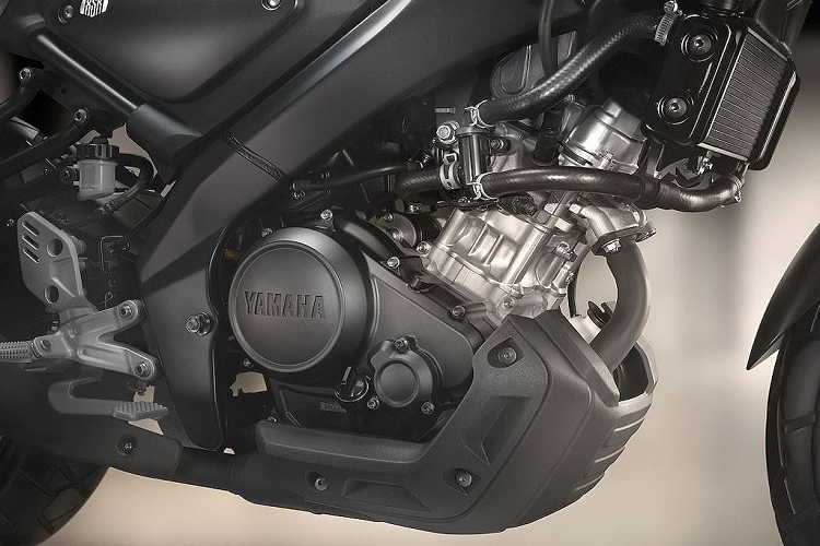 Vừa được Yamaha chính thức ra mắt tại Thái Lan, sự xuất hiện của XSR155 đã chính thức đưa dòng sản phẩm Sport Heritage tới phân khúc mô tô phân khối nhỏ giá rẻ. Giống như các đàn anh XSR900 và XSR700 lần lượt dựa trên cơ sở những mẫu naked bike MT-09 và MT-07, Yamaha đã sử dụng nền tảng của chiếc MT-15 để tạo ra XSR155.