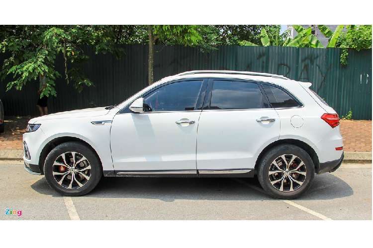 Zotye T600 sử dụng động cơ 2.0L tăng áp của Mitsubishi. Động cơ này cho công suất 188 mã lực, mô-men xoắn 250 Nm. Ở thị trường xe sang đã qua sử dụng, Mercedes-Benz ML350 đời 2005-2007 hoặc BMW X5 cùng đời cũng phù hợp với chi phí 500 triệu đồng. Những xe này cần người mua có sự am hiểu nhất định về xe, đồng thời khâu bảo dưỡng phức tạp, chi phí thay thế phụ tùng cao nên "kén" khách.