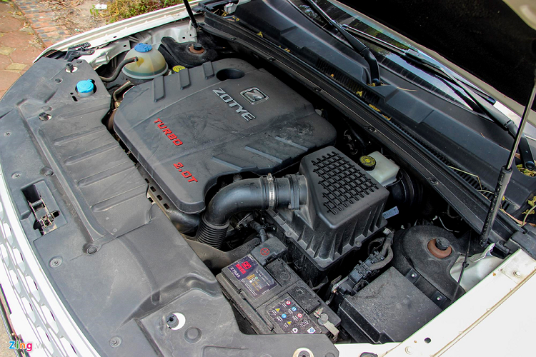 Có nguồn gốc nhập khẩu, ghế da, nhiều tiện nghi, hệ thống an toàn đầy đủ như xe sang nhưng Zotye T600 không được nhiều người ưa chuộng bởi "mác" xe ôtô Trung Quốc.