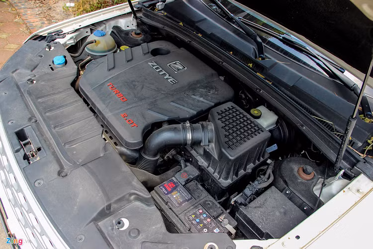 Có nguồn gốc nhập khẩu, ghế da, nhiều tiện nghi, hệ thống an toàn đầy đủ như xe sang nhưng Zotye T600 không được nhiều người ưa chuộng bởi "mác" xe ôtô Trung Quốc.