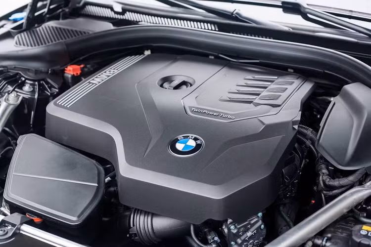 Như vậy nếu so với trước đây, khách hàng sẽ có thể tiết kiệm được tới 230 triệu đồng nếu mua bản 520i và 150 triệu đồng cho bản 530i.