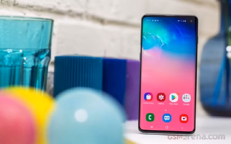 Samsung Galaxy S10 Lite se co pin 4.370 mAh