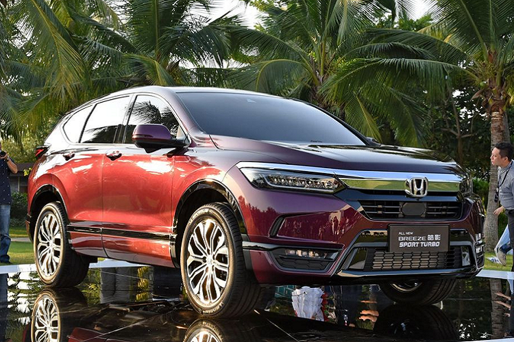 Ngoài ra, mẫu xe này cũng sẽ có thêm phiên bản Black Edition mới với trang bị mâm xe 19 inch. Tại Trung Quốc, giá xe Honda Breeze 2020 từ 180.000 Nhân dân tệ (khoảng 610 triệu đồng).