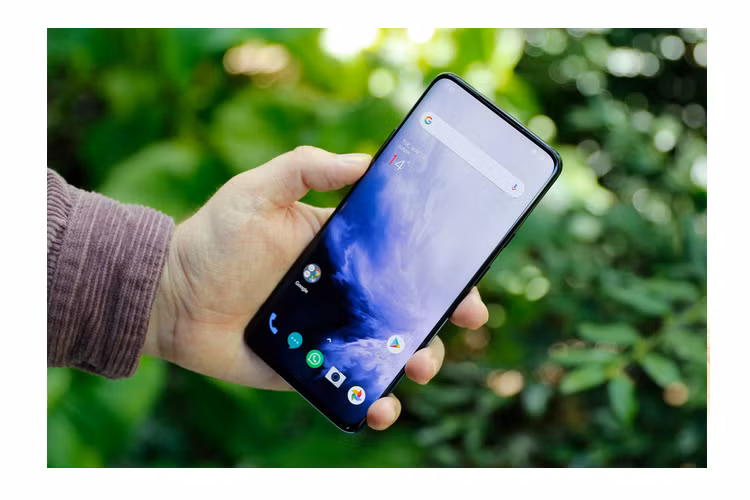 Truoc Vsmart va Meizu, nhung smartphone nao giong nhau thiet ke-Hinh-8