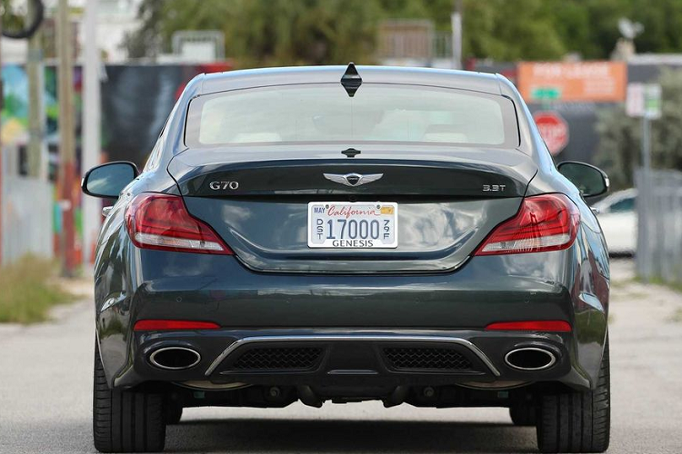 Đây chắc chắn là một đường hướng tối ưu để đưa tới khách hàng gần hơn với một thương hiệu xe sang vốn vẫn khá kém tiếng như Genesis.