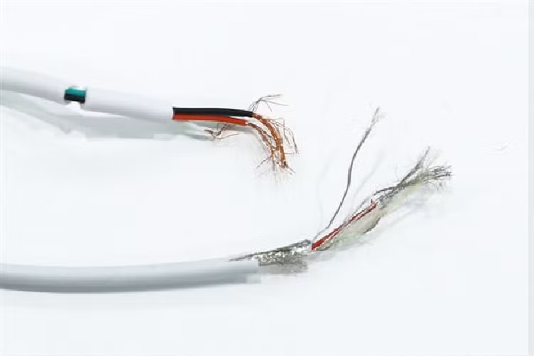 Lam sao de phan biet duoc cap sac iPhone gia va xin-Hinh-15