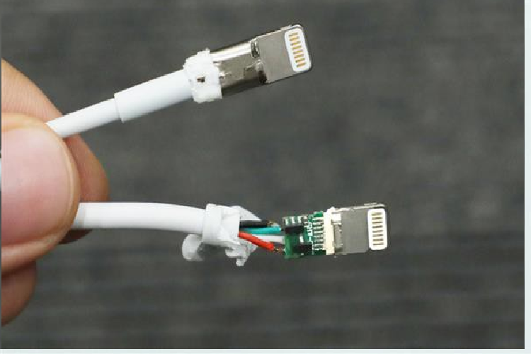 Lam sao de phan biet duoc cap sac iPhone gia va xin-Hinh-13