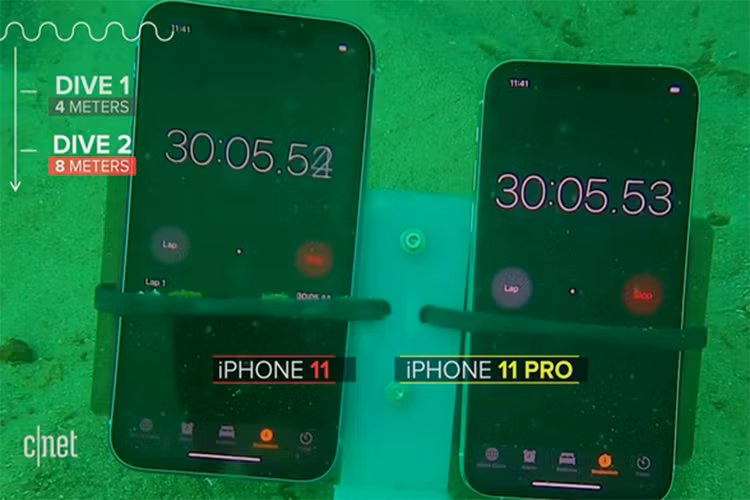 Thu kha nang chong nuoc cua dien thoai iPhone 11-Hinh-4
