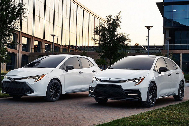 Mới chỉ được ra mắt lần đầu vào năm ngoái, Toyota Corolla thế hệ mới đang được nhiều khách hàng kỳ vọng sẽ sớm xuất hiện tại Việt Nam dưới tên gọi Corolla Altis vào nửa cuối năm nay.