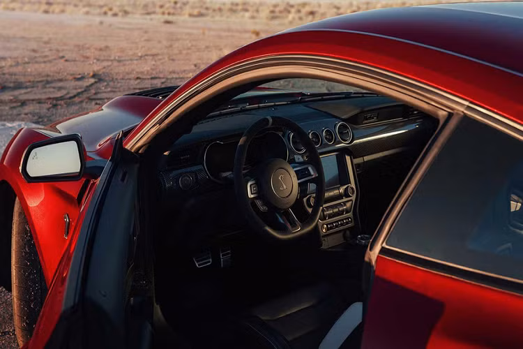 Ford Mustang Shelby GT500 sẽ chính thức được bán ra vào mùa thu năm nay.