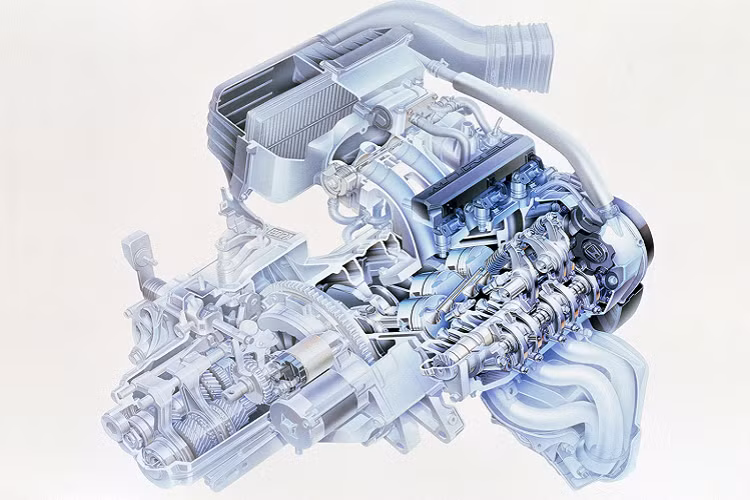 Về cơ bản, bạn có thể nghĩ Beat là một S2000 có động cơ đặt giữa và chậm hơn rất nhiều. Tốc độ tối đa mà Honda Beat có thể đạt được chỉ rơi vào khoảng 84km/h. Chiếc xe tăng tốc từ 0-100km/h trong vòng 13 giây.