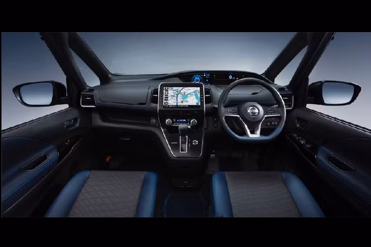 Tiếp theo là những biến thể được cung cấp với hệ truyền động điện e-Power đi kèm dẫn động cầu trước (gồm một động cơ xăng 1.2L 3 xi-lanh, một bộ pin nhỏ).