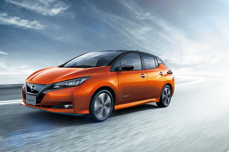 Giá xe Nissan Leaf 2020 bán tại thị trường nội địa từ 30.409 USD cho bản tiêu chuẩn, 37.428 USD cho bản cao cấp Leaf Autech Edition.