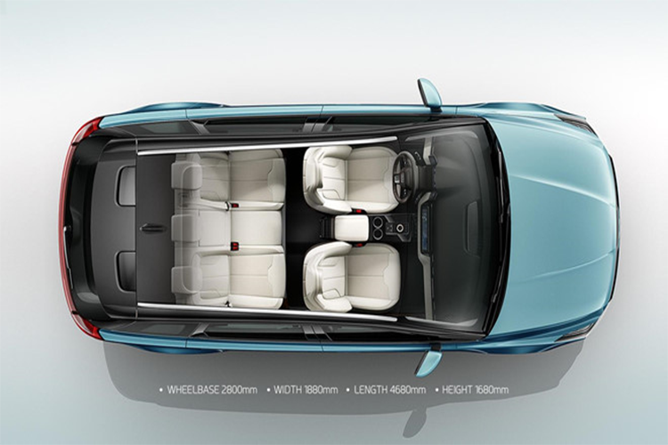 Mẫu xe ôtô điện Aiways U5 được phát triển dựa trên nền tảng khung gầm MAS dạng mô-đun, có kích thước tương đương chiếc Mercedes-Benz EQC với chiều dài x rộng x cao tương ứng là 4.680 mm x 1.880 mm x 1.680 mm, chiều dài cơ sở là 2.800 mm.