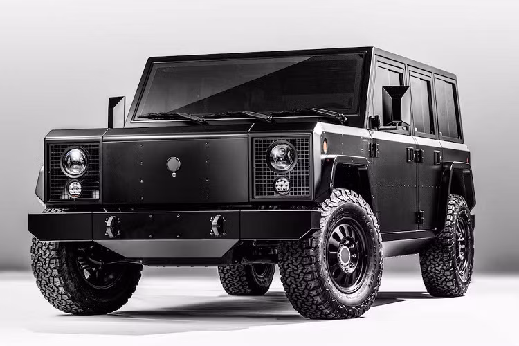 Là một công ty xuất phát từ Michigan, Mỹ, Bollinger Motors tham vọng đem tới cho các khách hàng những mẫu xe ôtô điện Bollinger trong kiểu dáng SUV và pickup "bụi phủi", mạnh mẽ, tiện dụng.