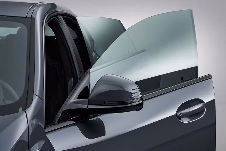 BMW cho biết, 2 Series Gran Coupé sử dụng khung gầm làm từ hỗn hợp thép cường độ cao kết hợp với các tấm thân nhôm với muc đích giảm trọng lượng xe, trong khi vẫn duy trì độ cứng xoắn cao. Ngoài ra, BMW còn bố trí thêm thanh giằng ở phía sau xe.