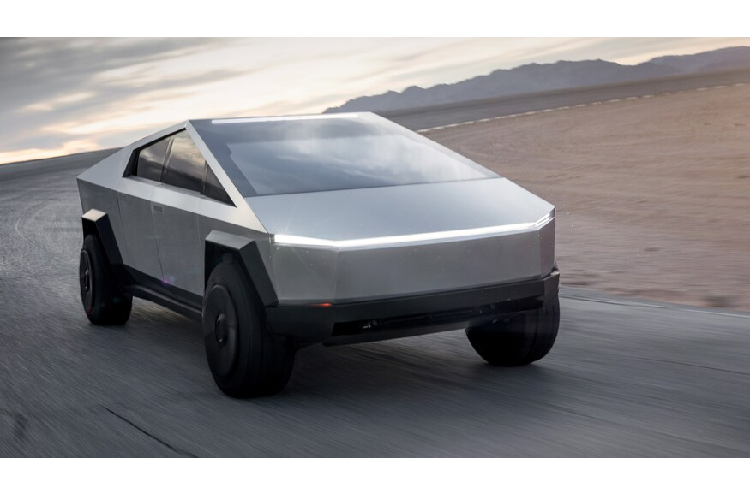 Hiện tại, Tesla đã cho phép đặt hàng mẫu bán tải này với mức đặt cọc 100 USD. Thú vị hơn, khách hàng hoàn toàn có thể lấy lại khoản tiền cọc của mình nếu không thích mẫu xe này nữa, Tesla sẽ trả lại toàn bộ 100 USD.