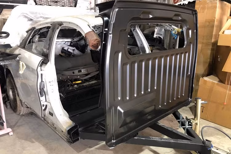 Hai sản phẩm độ độc đáo của garage đến từ Đài Loan. Có thể nhiều người sẽ nghĩ đây là bức ảnh ghép. Nhưng thực tế là một sản phẩm độ rất kỳ công ở Đài Loan