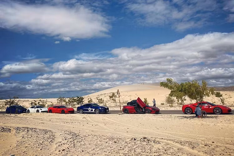 Tới buổi trưa, đoàn siêu xe Cường Đô la đã đặt chân vào Nha Trang, tỉnh Khánh Hoà và được chiếc siêu SUV Lamborghini Urus của một doanh nhân sinh sống ở đây ra tiếp đoàn. Đầu giờ chiều, chiếc siêu SUV Lamborghini Urus cũng góp mặt trong đoàn xe này để di chuyển về Quy Nhơn, tỉnh Bình Định.