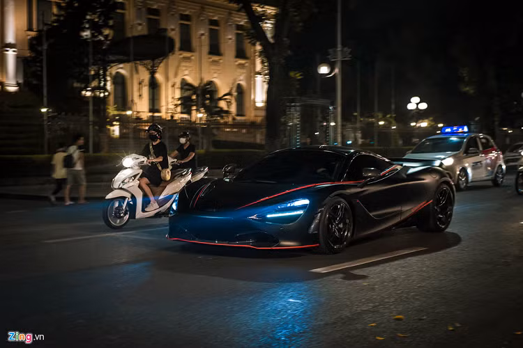 Sau khi về nước, siêu xe này rất ít khi xuất hiện. Đây được xem là "lá cờ đầu", mở đường cho hàng loạt siêu phẩm 720S được mang về sau này. 