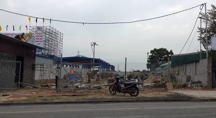 Hang chuc giang ho Hai Phong chem guc 2 cha con: Co dau hieu co y giet nguoi-Hinh-3