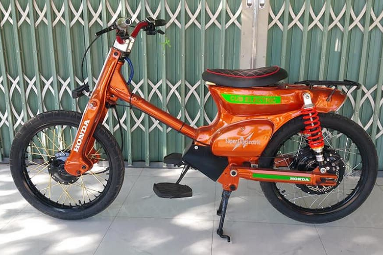 Tuy nhiên kể từ đó tới nay, Honda vẫn chưa tung ra thị trường chiếc xe máy Cub chạy điện rất được mong chờ này và trên thực tế, hiện hãng cũng chỉ mới có chiếc PCX Electric được bán thử nghiệm.