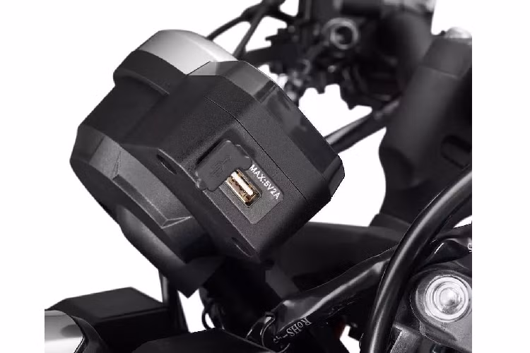 Dựa trên nền tảng của CB190R, CBF190TR tiếp tục sử dụng động cơ xi-lanh đơn SOHC, làm mát bằng gió, dung tích 184,4 cc với hệ thống phun nhiên liệu điện tự PGM-FI.