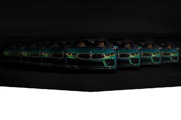 Về bản chất, BMW 8 Series Gran Coupe mới hay 840i vốn đã là một mẫu xe đắt tiền mang thương hiệu BMW với giá bán từ 84.900 USD (1,97 tỷ đồng). Tuy nhiên, sự xa hoa “tốn kém” này còn lên tới 143.000 USD (3,3 tỷ đồng) khi khách hàng muốn sở hữu biến thể M8 Competition Gran Coupe hiệu suất cao. Chưa hết, những mẫu First Edition dự kiến sẽ còn “móc túi” người mua nhiều tiền hơn với số lượng giới hạn chỉ 400 chiếc trên toàn cầu.