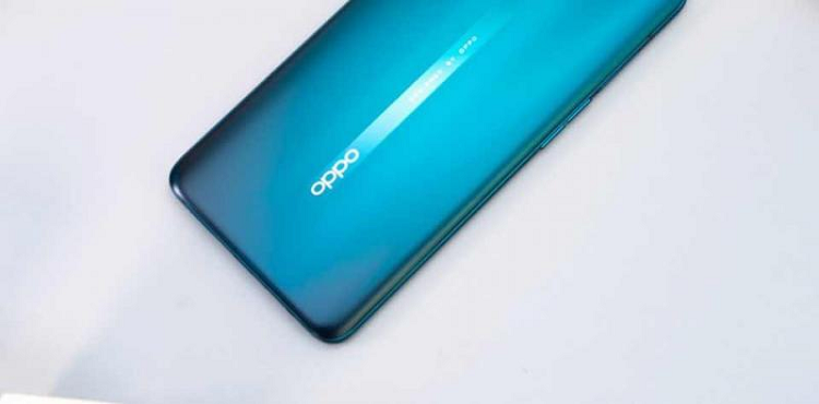 OPPO Reno 3 duong se duoc trang bi man hinh duc lo?-Hinh-2