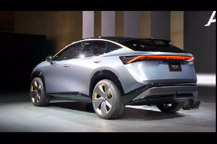 Mọi tính năng điều khiển của xe đều được tích hợp vào các màn hình cảm ứng hiện đại. Bên cạnh đó, xe điện Nissan Ariya Concept sở hữu rất nhiều công nghệ tiên tiến, nổi bật là hệ thống tự lái ProPilot 2.0 của Nissan.