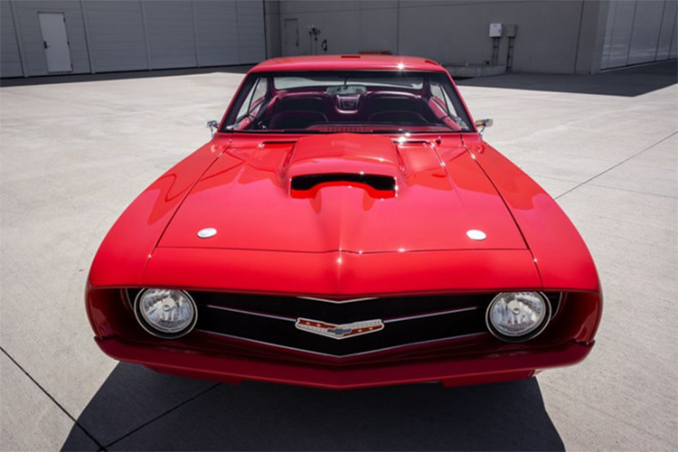 Dù mang kiểu dáng truyền thống, Chevrolet Camaro 1969 vẫn được trang bị hiện đại. Điển hình trong số này là hệ thống treo đa liên kết, đĩa phanh Wilwood, điều hòa nhiệt độ, và hệ thống âm thanh cao cấp.