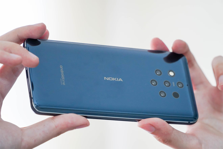 Nokia - HMD Global là một trong những đối tác thân thiết của Google. Nokia 9 PureView, Nokia 8.1 và Nokia 7.1 sẽ được cập nhật Android 10 trong quý IV/2019. Một số model có giá thấp hơn sẽ được cập nhật Android mới vào đầu năm 2020 như Nokia 7 Plus, 6.1 series, 4.2, 3.2, 3.1 Plus và 2.2.