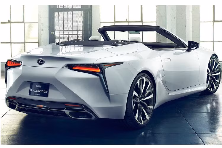 Không có gì đáng nói nếu Lexus LC Convertible Concept mới không quá giống Lexus LC Convertible. Nói cách khác, Lexus đưa nguyên si bản mẫu vào sản xuất.