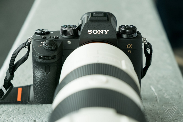 Sony cong bo may anh A9 II chup sieu nhanh, gia 4500 USD