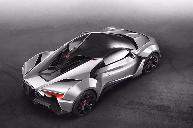 Đáng kể nhất trong bộ sưu tập này là siêu xe chưa hoàn thiện Devel Sixteen có công suất tới 3.000 mã lực.