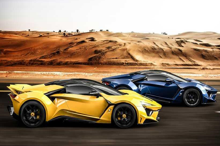 Thông tin trên vừa được hãng sản xuất W Motors chia sẻ trên Facebook. Theo đó, 5 siêu xe triệu đô sẽ được sơn 5 màu khác nhau.