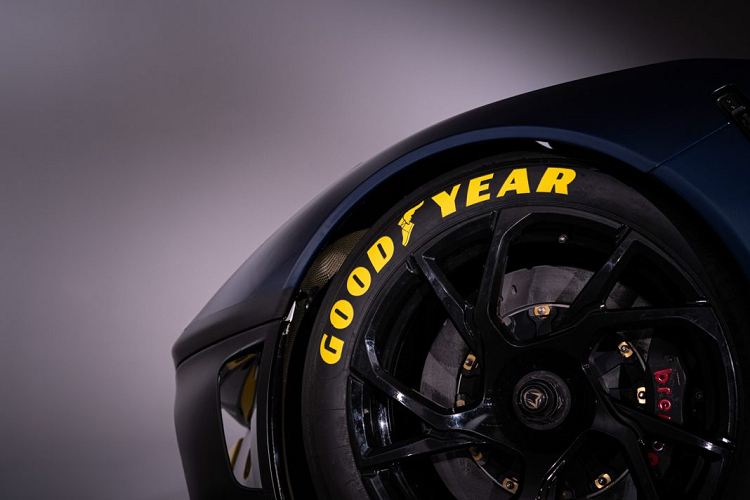 Chiếc xe đua của Brabham sẽ tranh tài trong một cuộc đua kéo dài 2 giờ Britcar Endurance Championship tại trường đua Brand Hatch vào ngày 9 và 10/11 tơi đây.