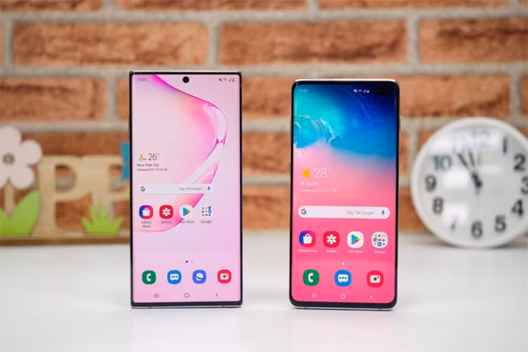 Nguoi Viet ngay cang chiu choi mua dien thoai xin