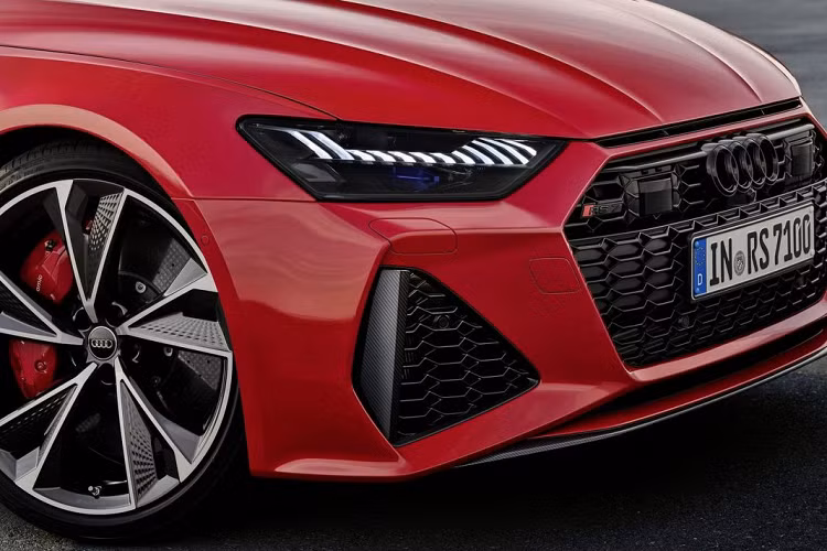 Khách hàng có thể lựa chọn tùy chọn mâm xe với kích thước tối đa lên tới 22 inches.