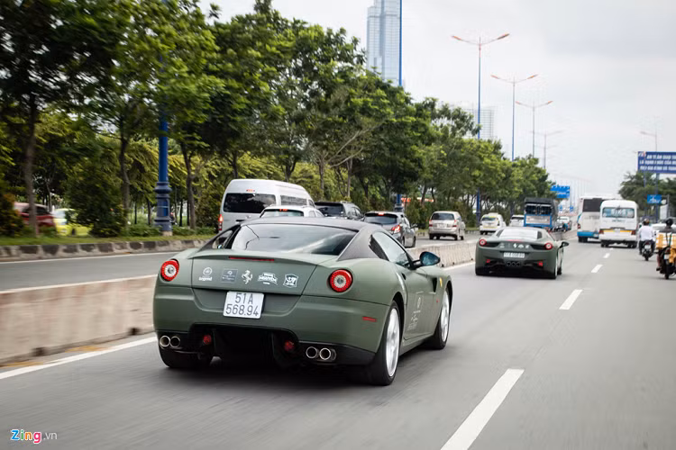 Mẫu xe này được thiết kế bởi Pininfarina dưới sự chỉ đạo của Frank Stephenson. Chữ GTB viết tắt của cụm từ Gran Turismo Berlinetta. 