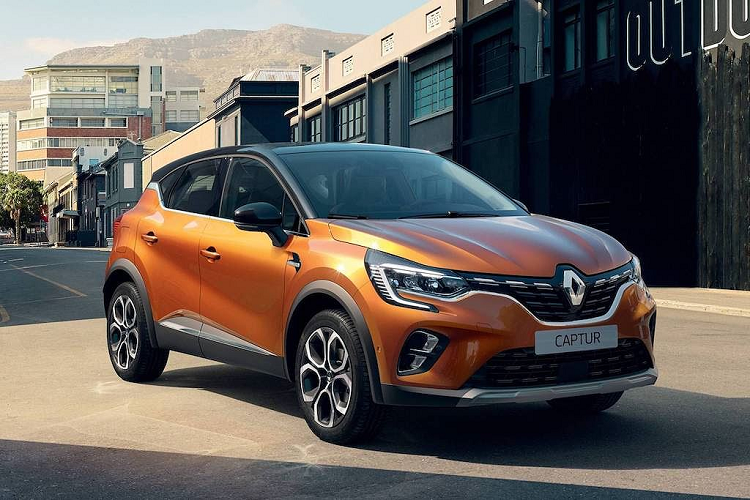 Renault Captur 2020 mới cũng đem tới cho khách hàng 2 lựa chọn động cơ diesel 1,5 lít Blue dCi 95 (95PS/240Nm) và Blue dCi 115 (115PS/260Nm). Phiên bản động cơ thấp hơn chỉ có hộp số sàn 6 cấp trong khi động cơ mạnh hơn cũng cung cấp tùy chọn loại 7 cấp.