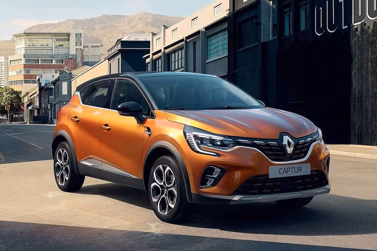 Renault Captur 2020 mới cũng đem tới cho khách hàng 2 lựa chọn động cơ diesel 1,5 lít Blue dCi 95 (95PS/240Nm) và Blue dCi 115 (115PS/260Nm). Phiên bản động cơ thấp hơn chỉ có hộp số sàn 6 cấp trong khi động cơ mạnh hơn cũng cung cấp tùy chọn loại 7 cấp.
