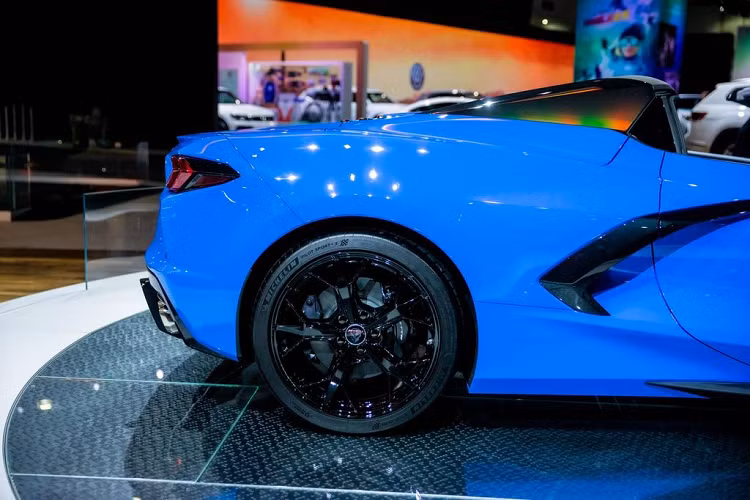 Nguồn tin từ một nhân sự cấp cao của GM cũng cho biết mức giá bán sẽ được tăng lên đối với mẫu xe này vào năm tới.